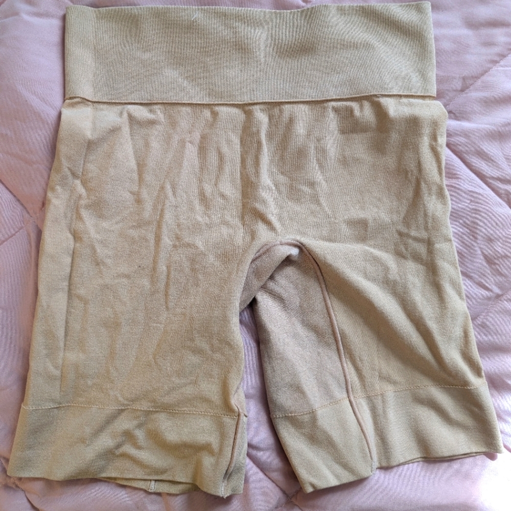 Nude shapewear